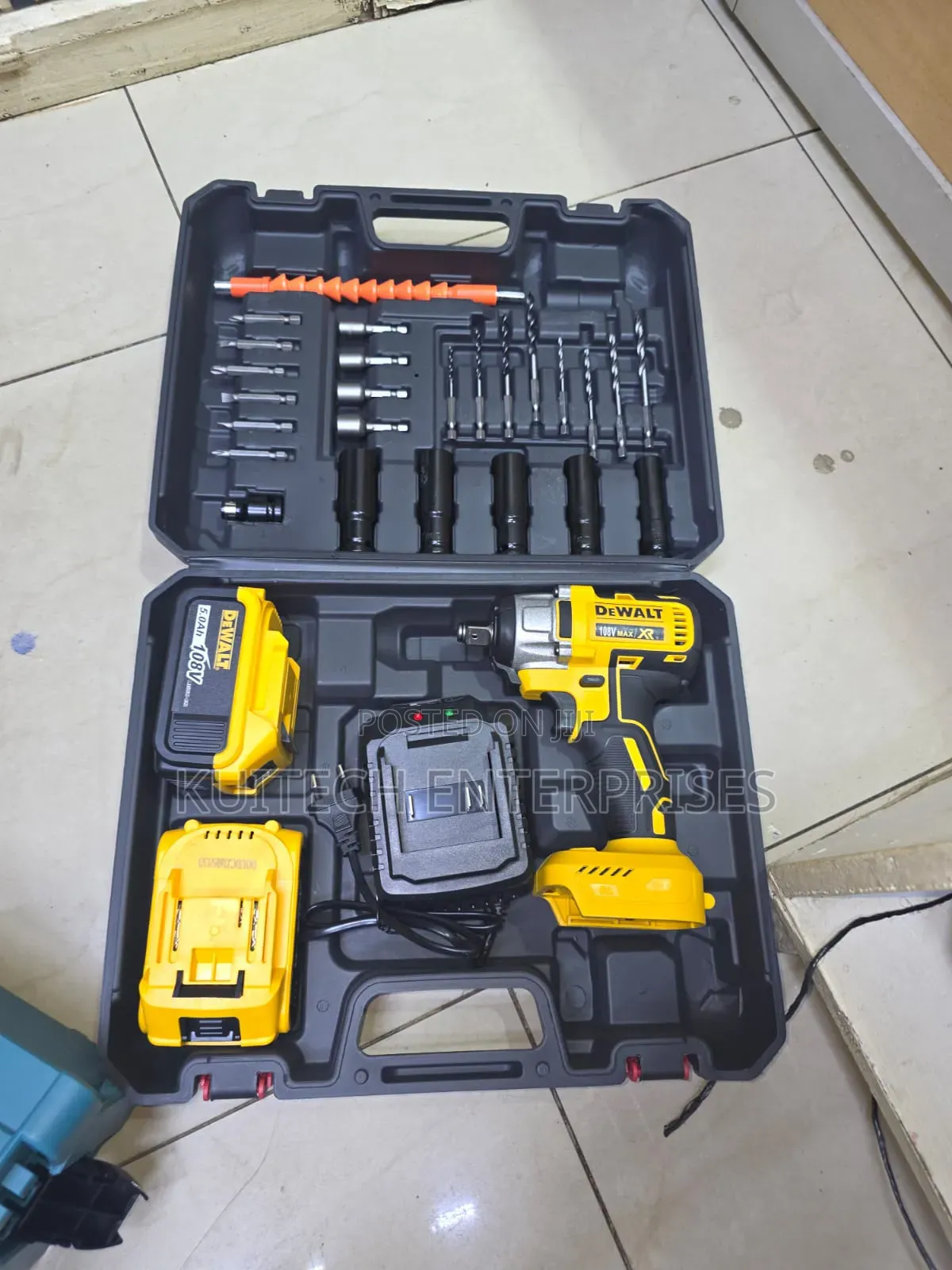 Dewalt Cordless Impact Wrench/ 108v Impact Gun/ Air Gun