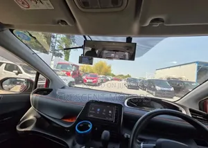 Toyota Sienta 2020 Red