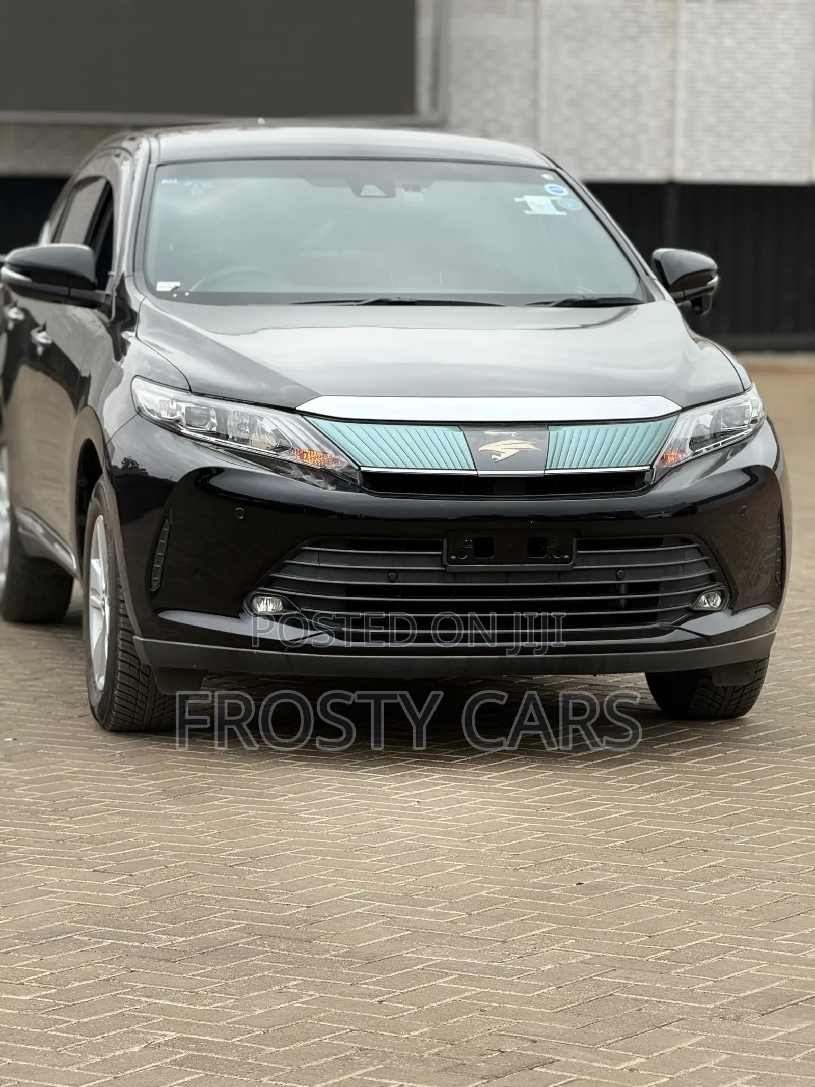 Toyota Harrier 2.0 2019 Black