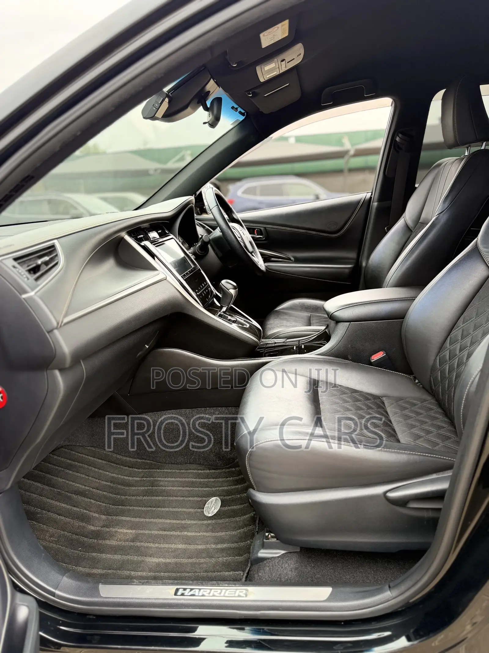 Toyota Harrier 2.0 2019 Black
