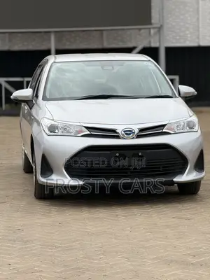 Toyota Axio 1.5 Hybrid G 2WD 2019 Silver