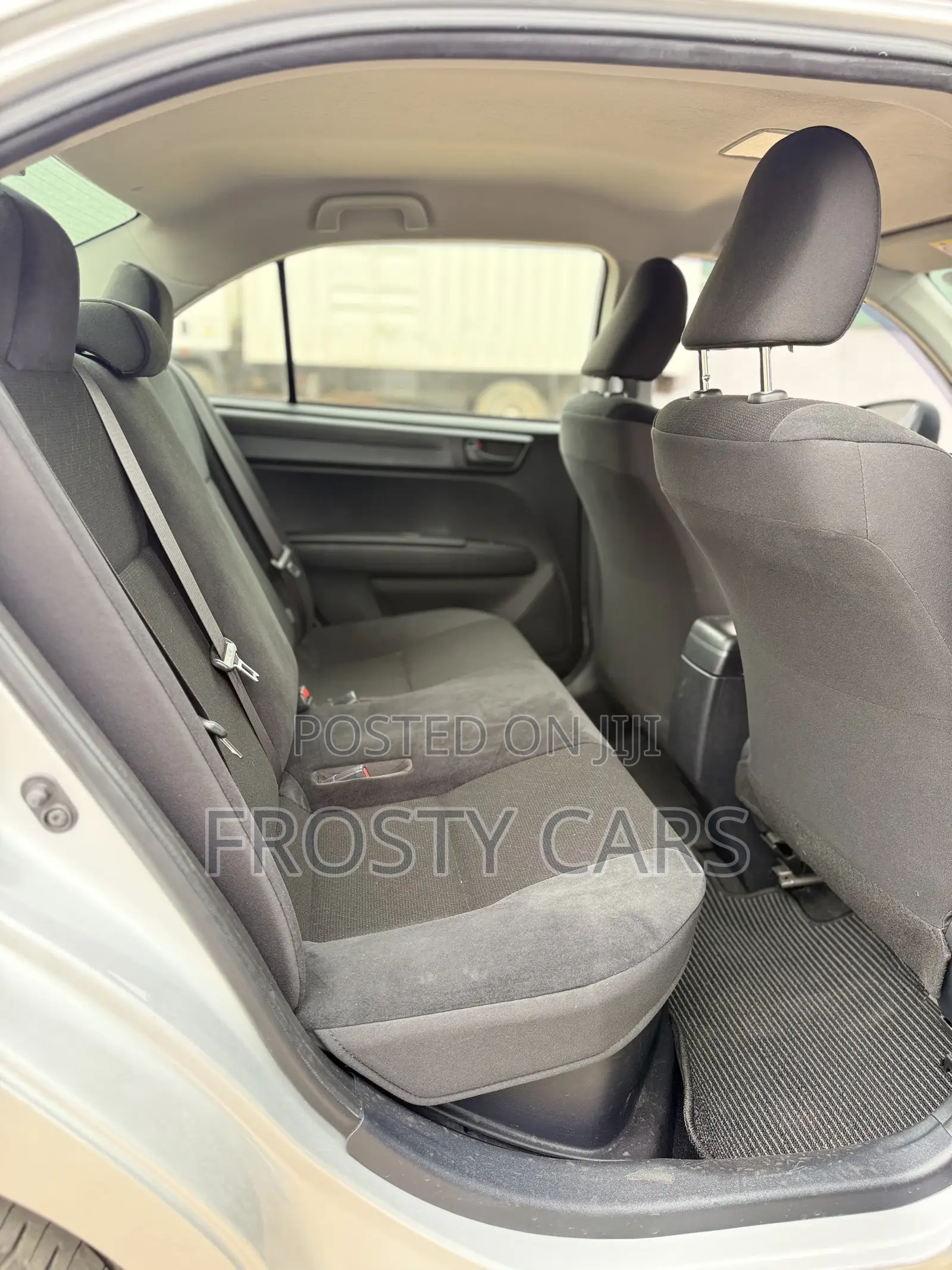Toyota Axio 1.5 Hybrid G 2WD 2019 Silver