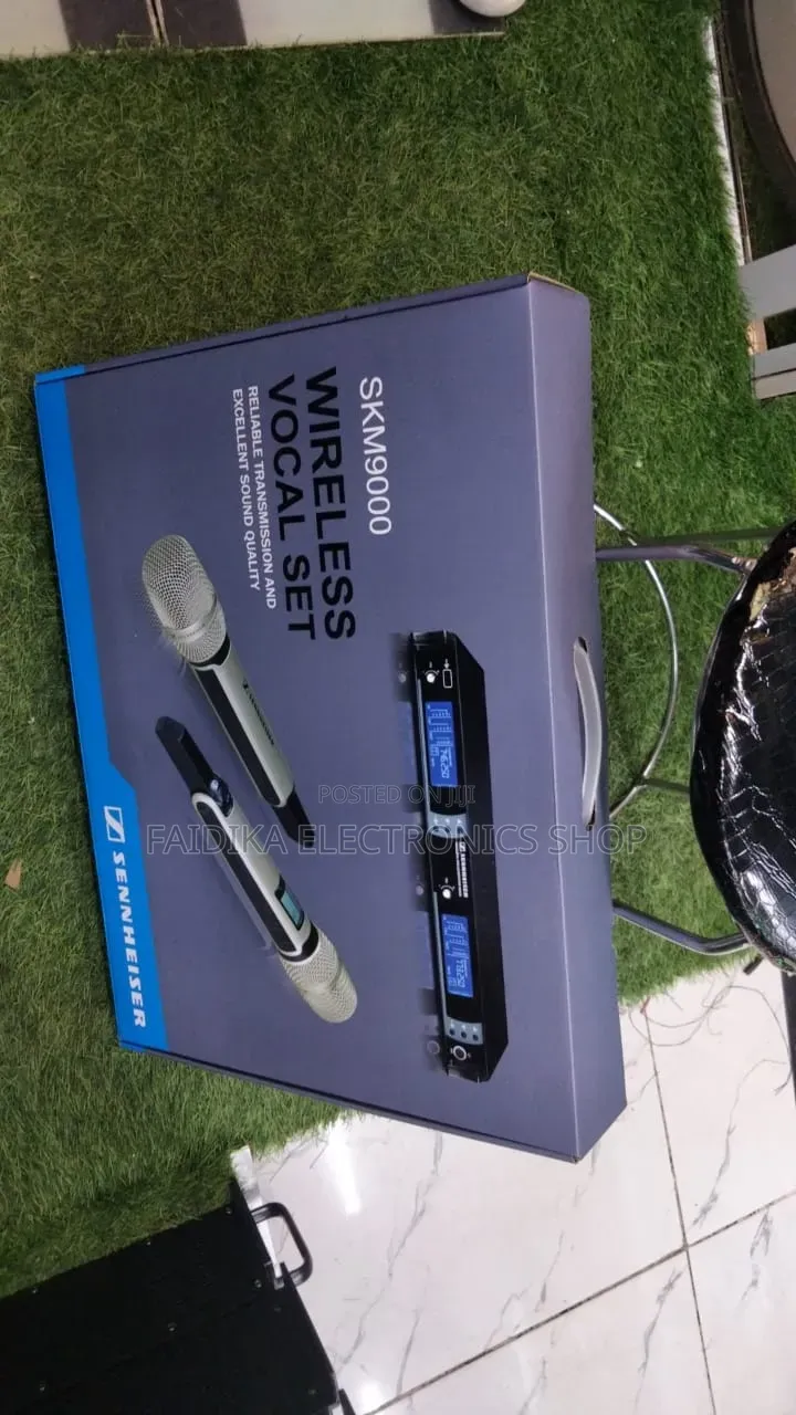 SKM 9000 Wireless Microphone