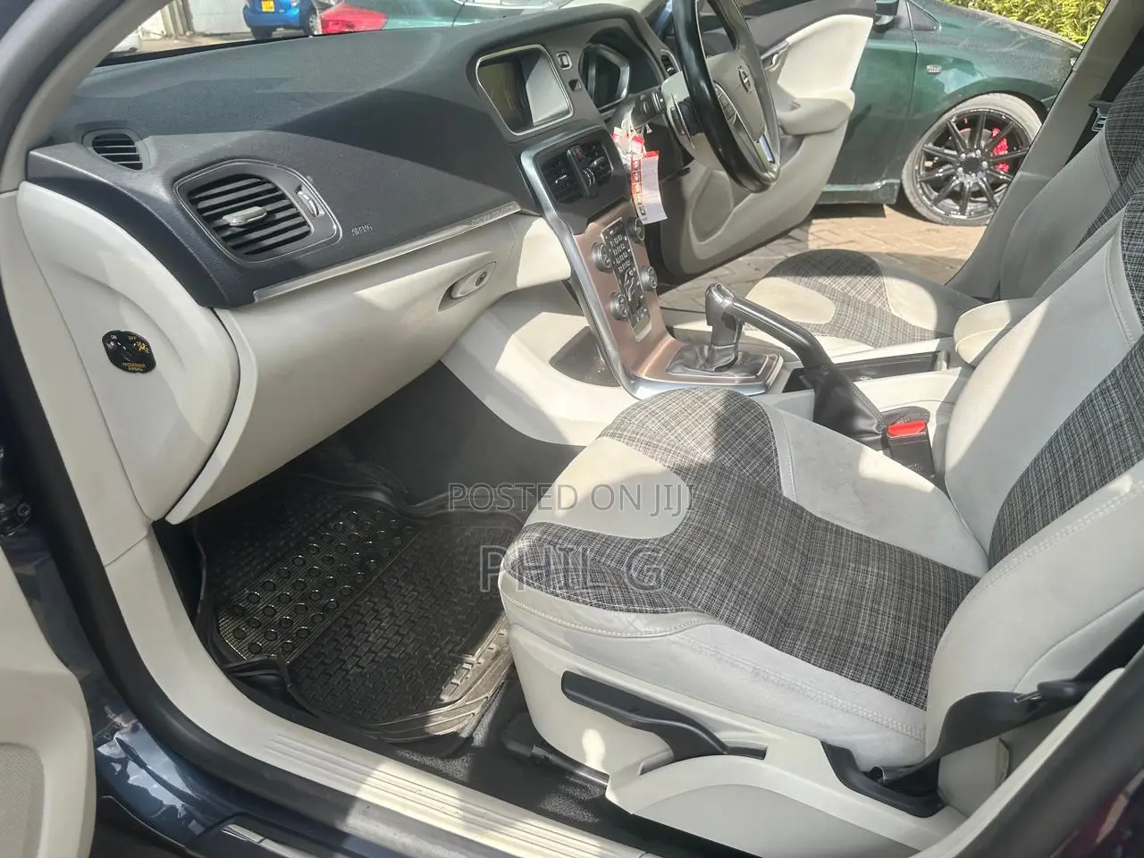 Volvo V40 2018 Blue