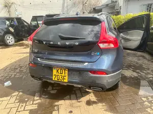 Volvo V40 2018 Blue