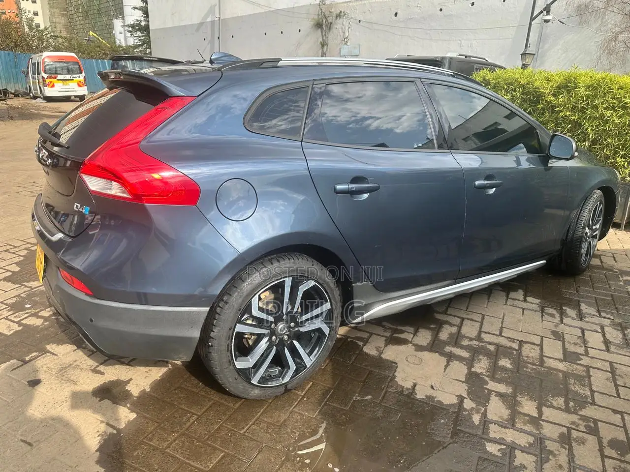Volvo V40 2018 Blue