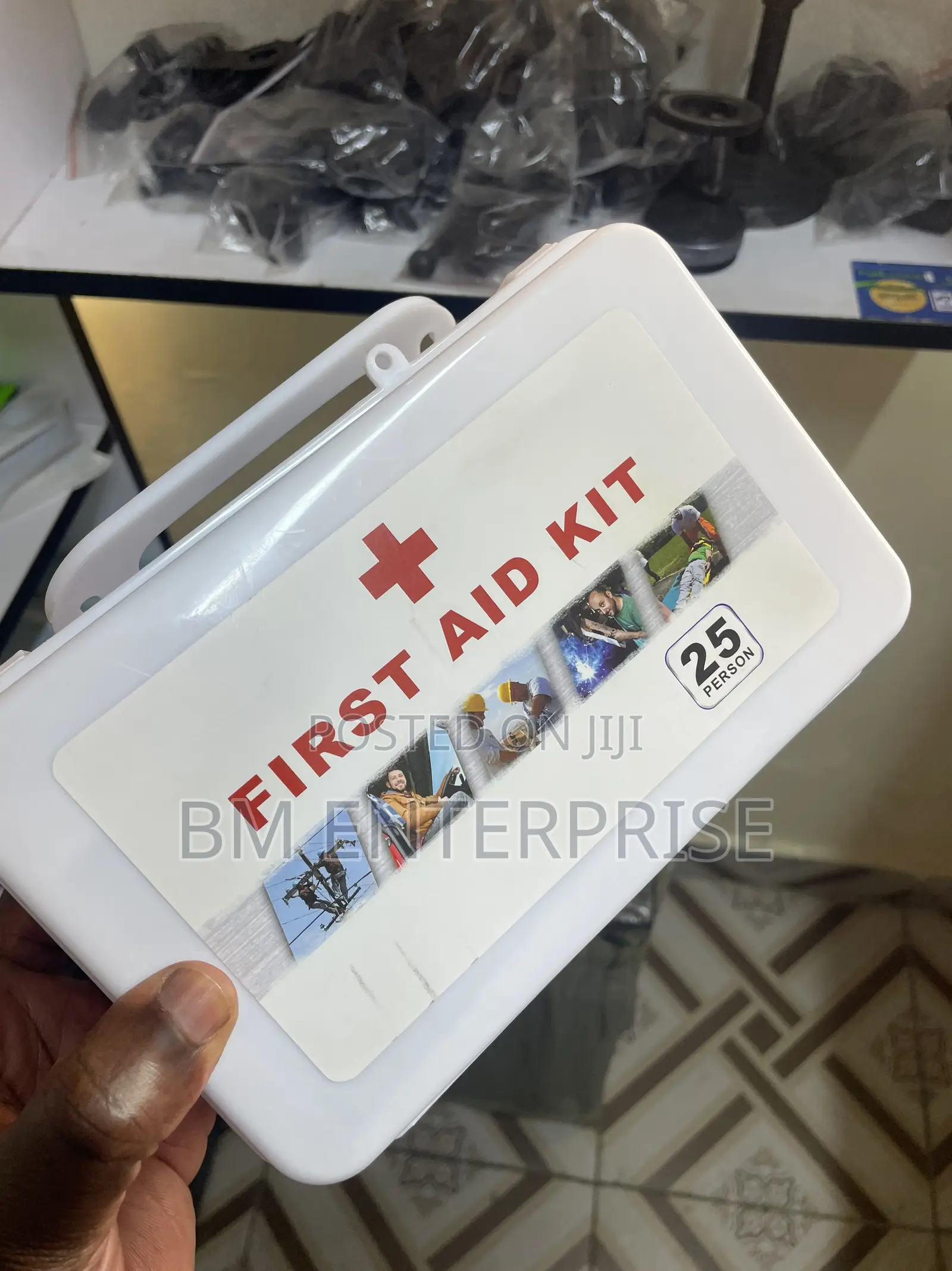 Universal First Aid Kit | 25 PCS