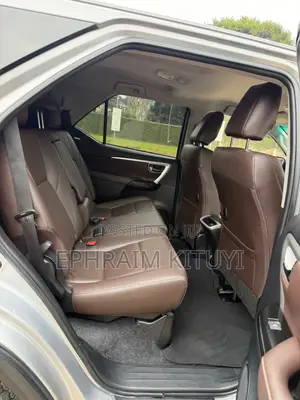 Toyota Fortuner 2019 Silver