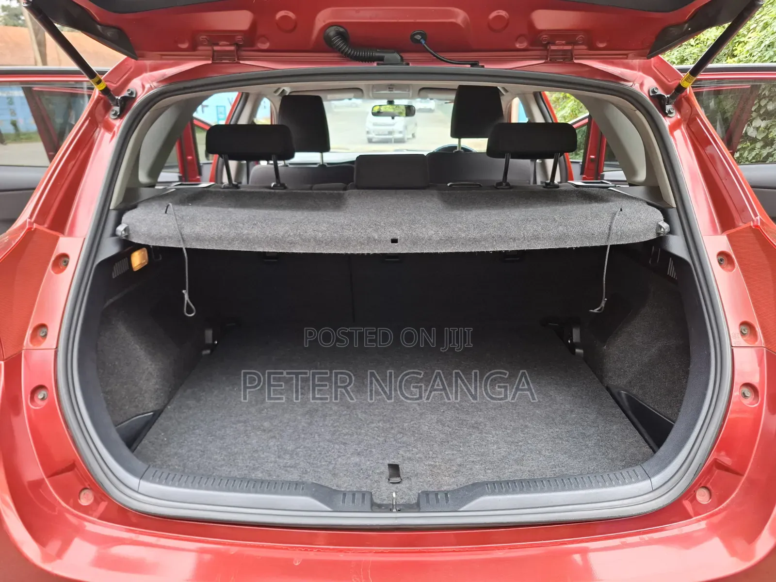 Toyota Auris 2012 Red