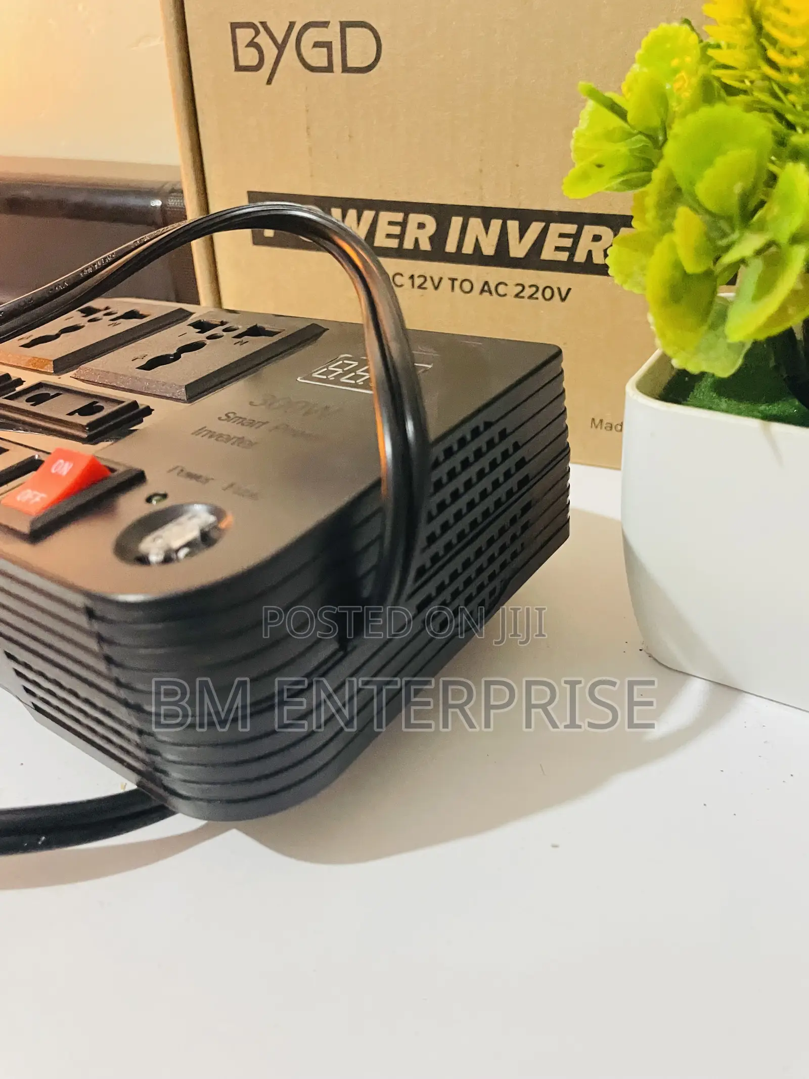 Brand New 300w Car Power Inverter