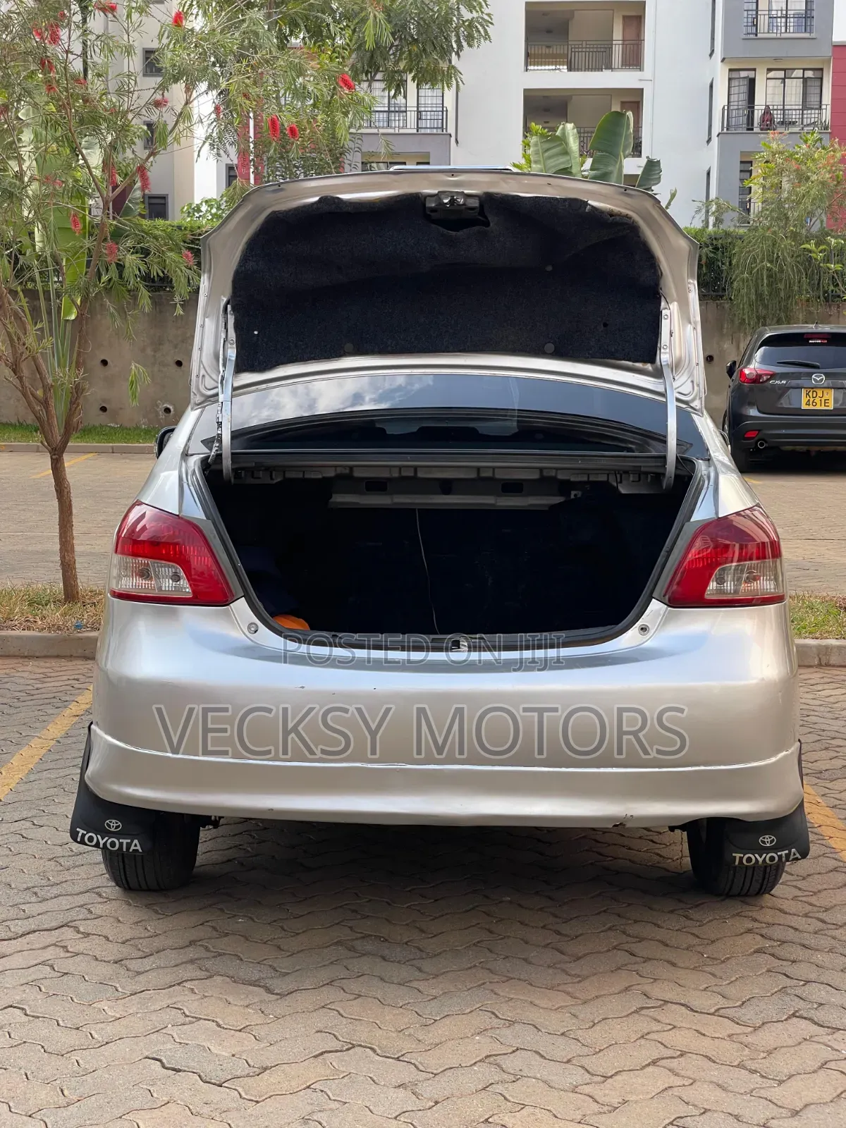 Toyota Belta 2006 Silver
