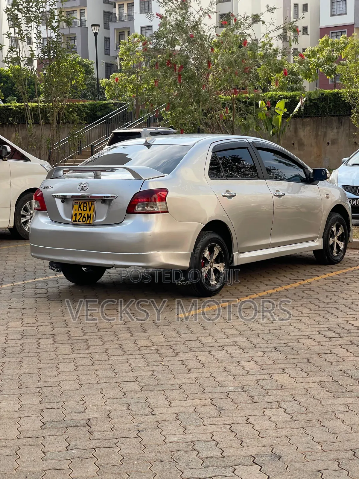 Toyota Belta 2006 Silver