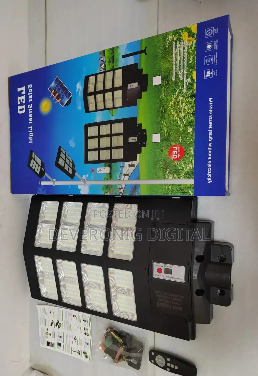 *2000w Solar Street Light + Pole*= * All Weather Solar Panel