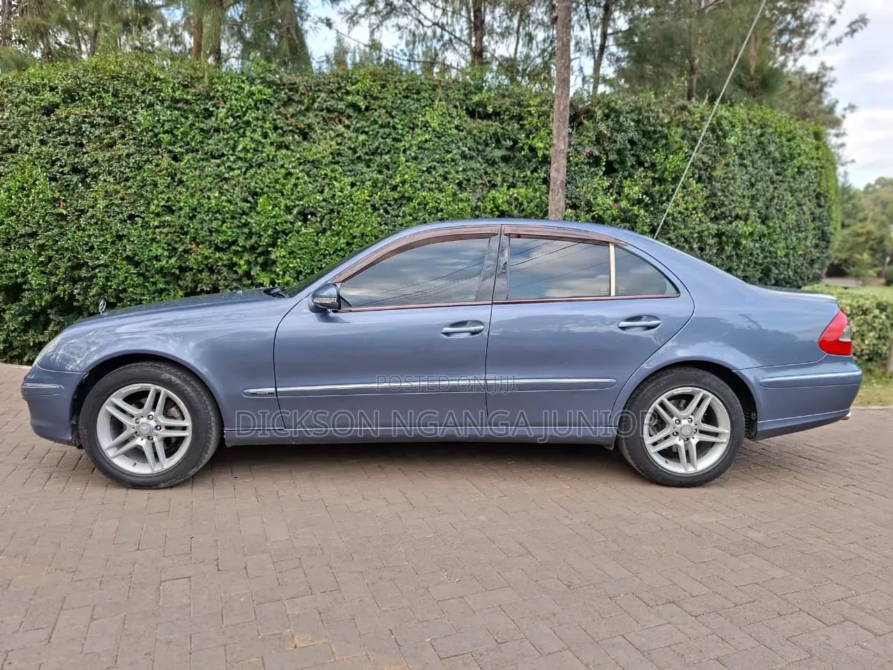 Mercedes-Benz E240 2002 Blue