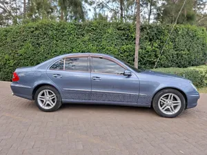 Mercedes-Benz E240 2002 Blue