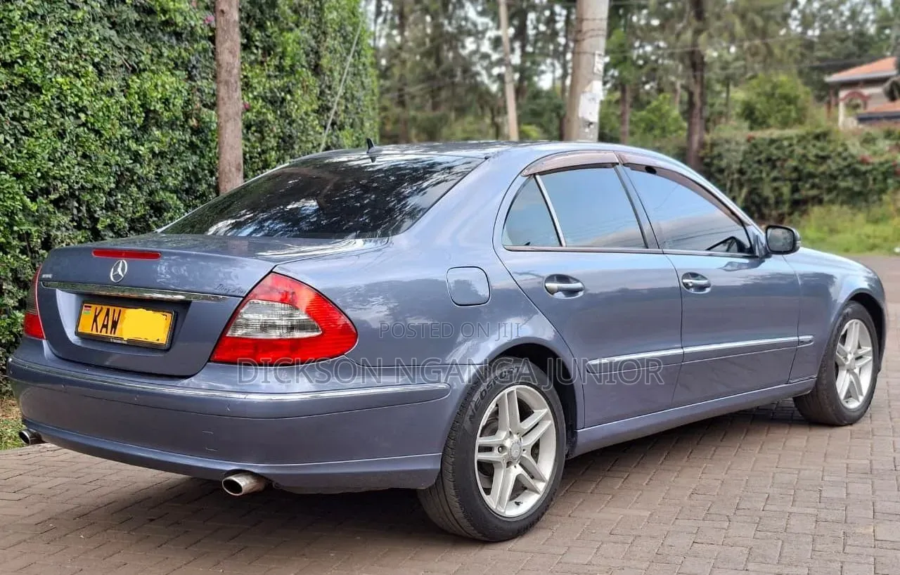 Mercedes-Benz E240 2002 Blue