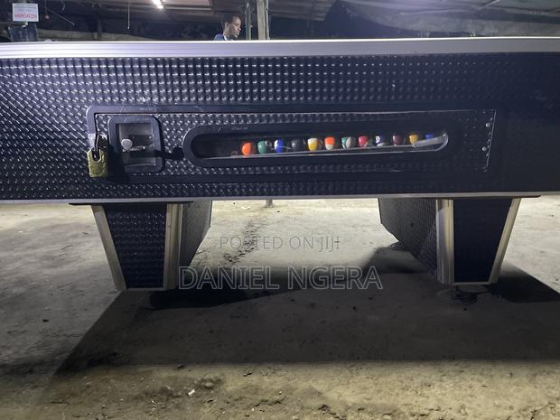 Pool Table - thumbnail 6