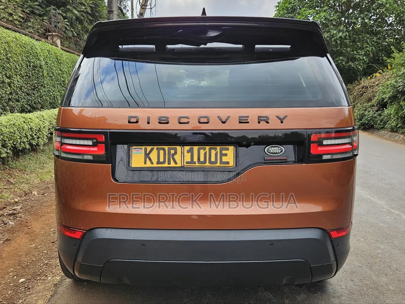 Land Rover Discovery 2017 Orange