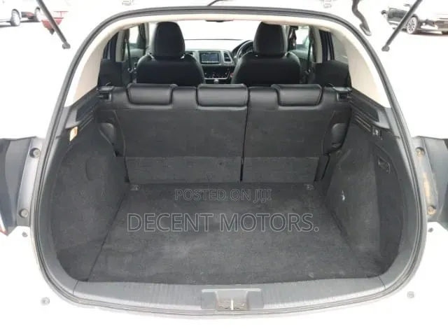 Honda Vezel 2020 White