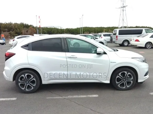 Honda Vezel 2020 White