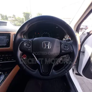 Honda Vezel 1.5 Hybrid 4WD 2020 White