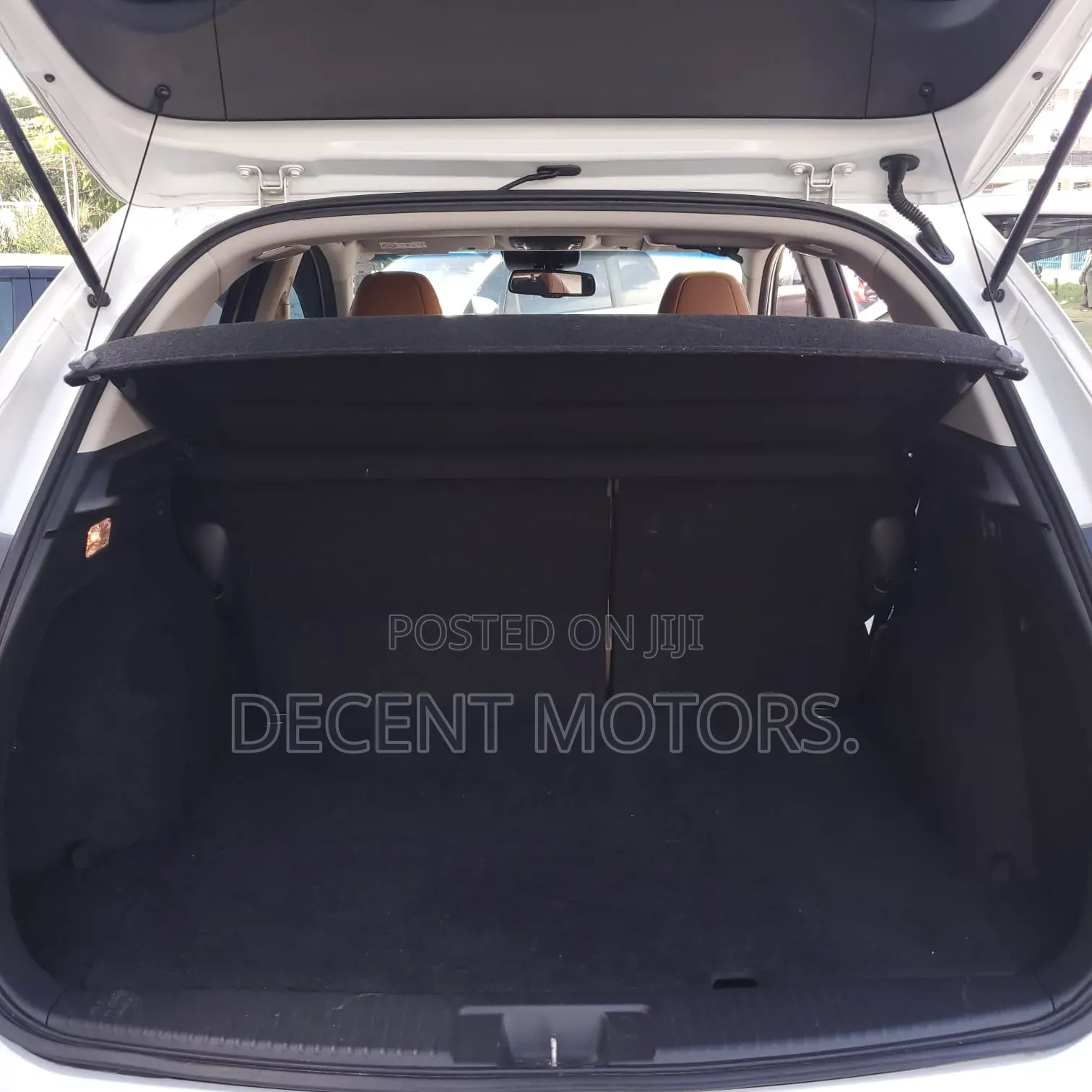 Honda Vezel 1.5 Hybrid 4WD 2020 White