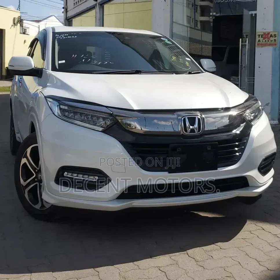 Honda Vezel 1.5 Hybrid 4WD 2020 White