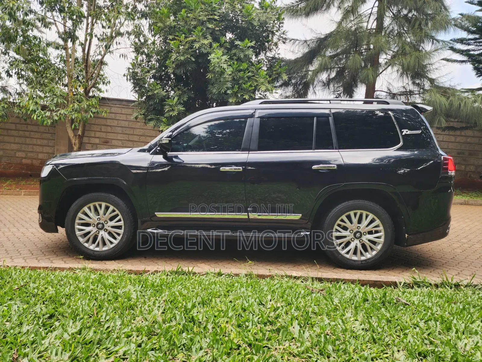 Toyota Land Cruiser 2018 Black