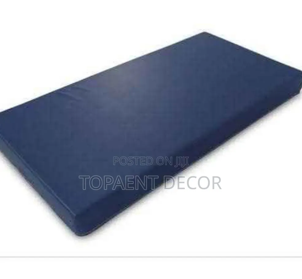 4 by 6 Kids Mattress Mackintosh Protector