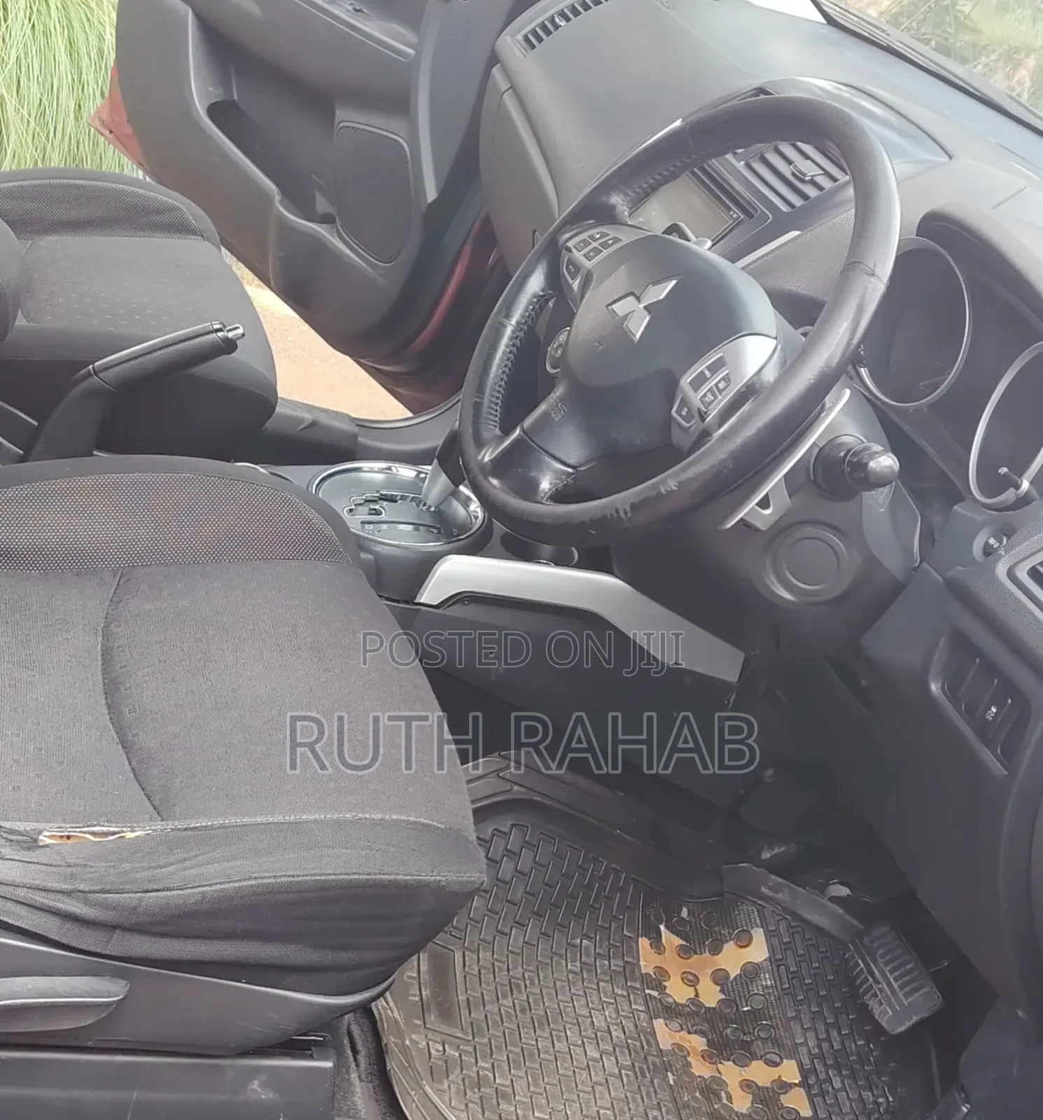 Mitsubishi RVR 2.0 2011 Maroon