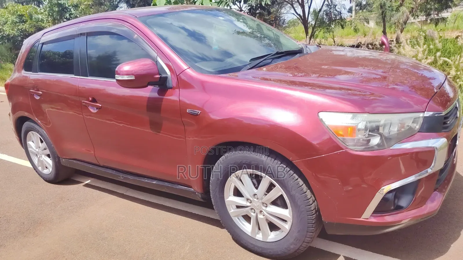 Mitsubishi RVR 2.0 2011 Maroon