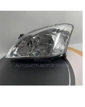 Toyota Runx Head Lamp