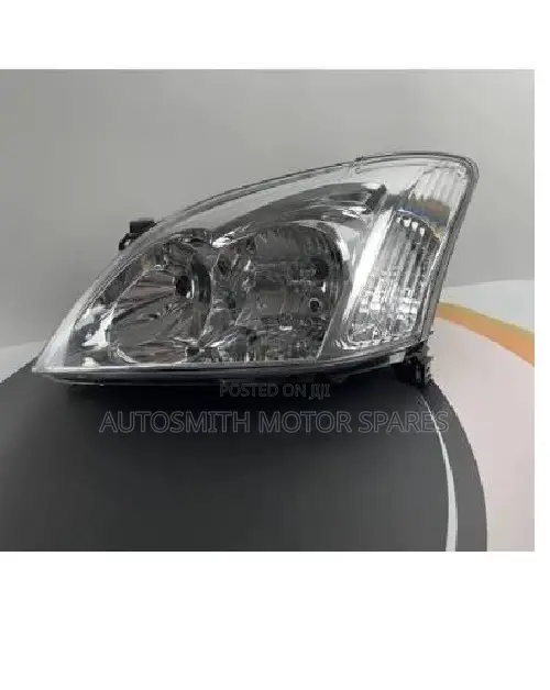 Toyota Runx Head Lamp