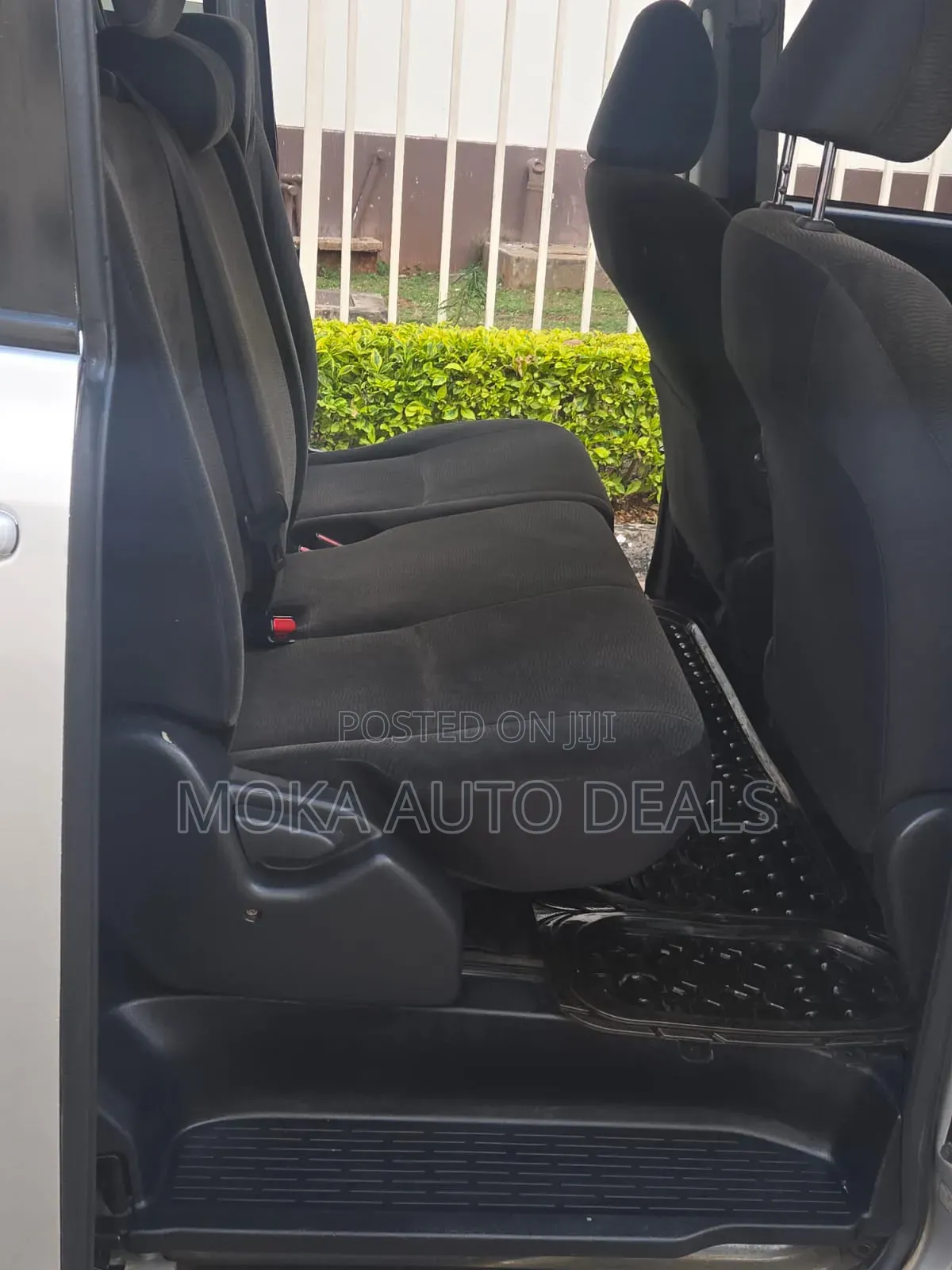 Toyota Noah 2013 Silver