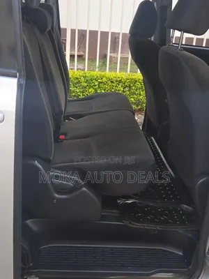 Toyota Noah 2013 Silver