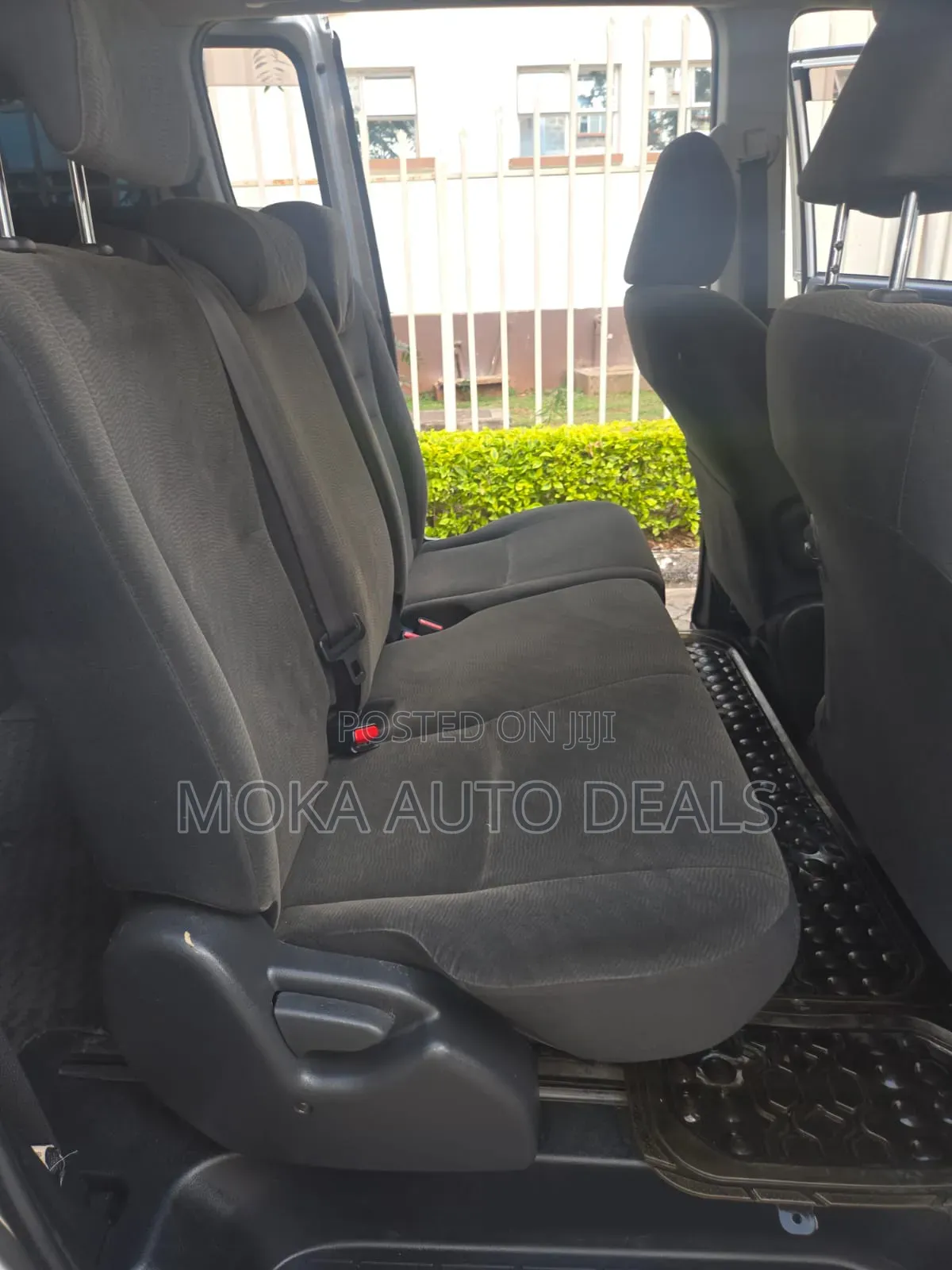Toyota Noah 2013 Silver