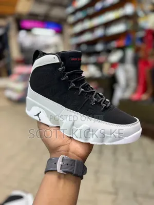Air Jordan 9 Hightop Sneakers