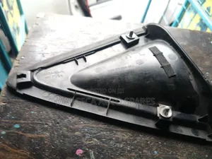 Honda Vezel Rear Window Finisher