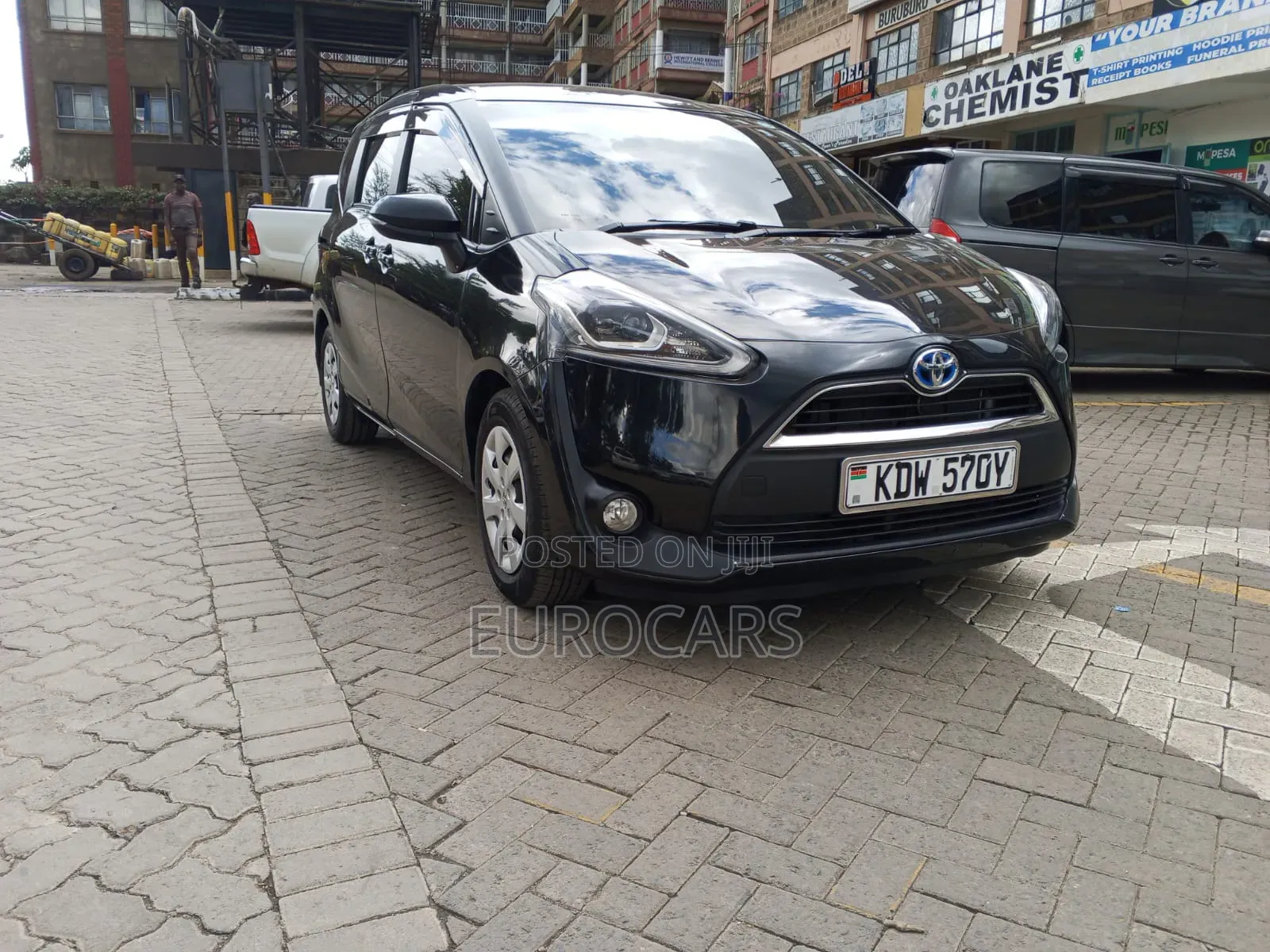 Toyota Sienta 2018 Black