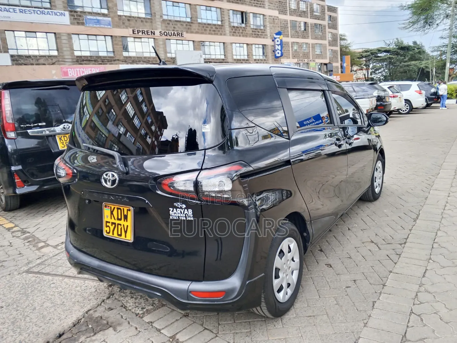 Toyota Sienta 2018 Black
