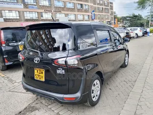 Toyota Sienta 2018 Black