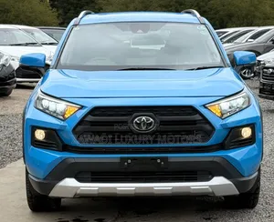 Toyota RAV4 2019 Blue