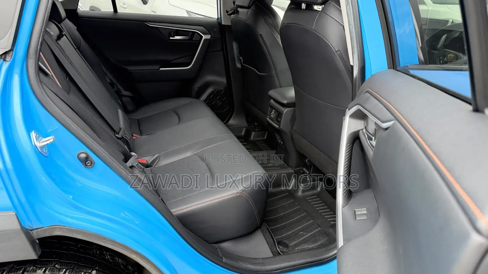 Toyota RAV4 2019 Blue