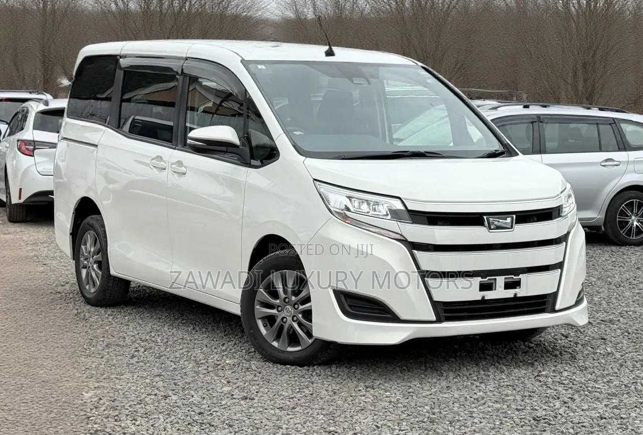 Toyota Noah 2019 White