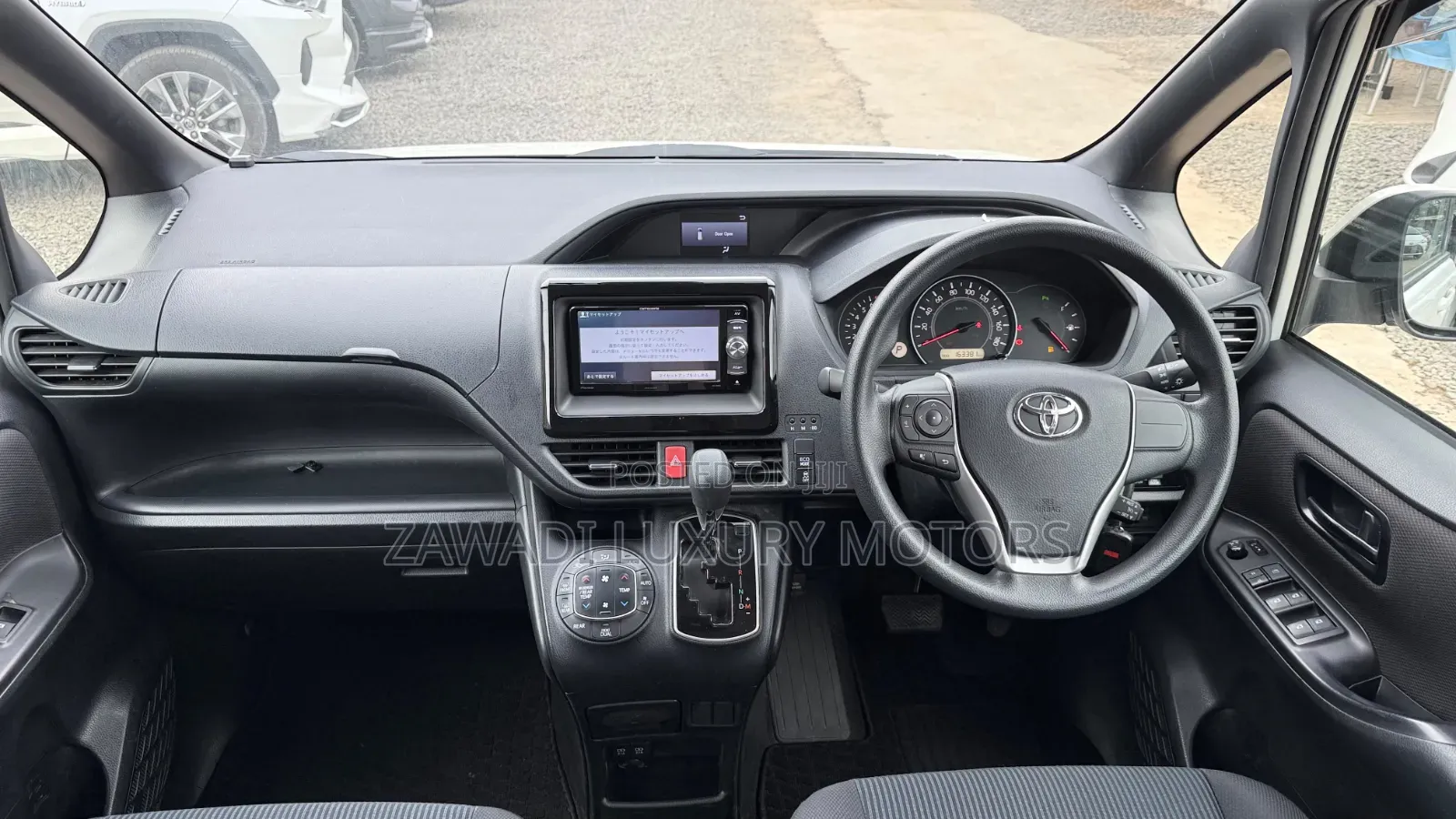 Toyota Noah 2019 White