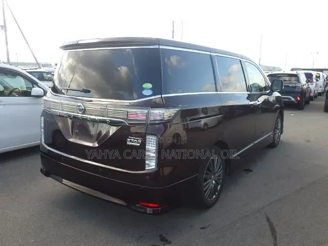 Nissan Elgrand 2019 Brown