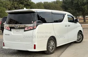 Toyota Vellfire 2019 White