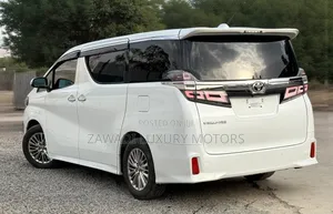 Toyota Vellfire 2019 White