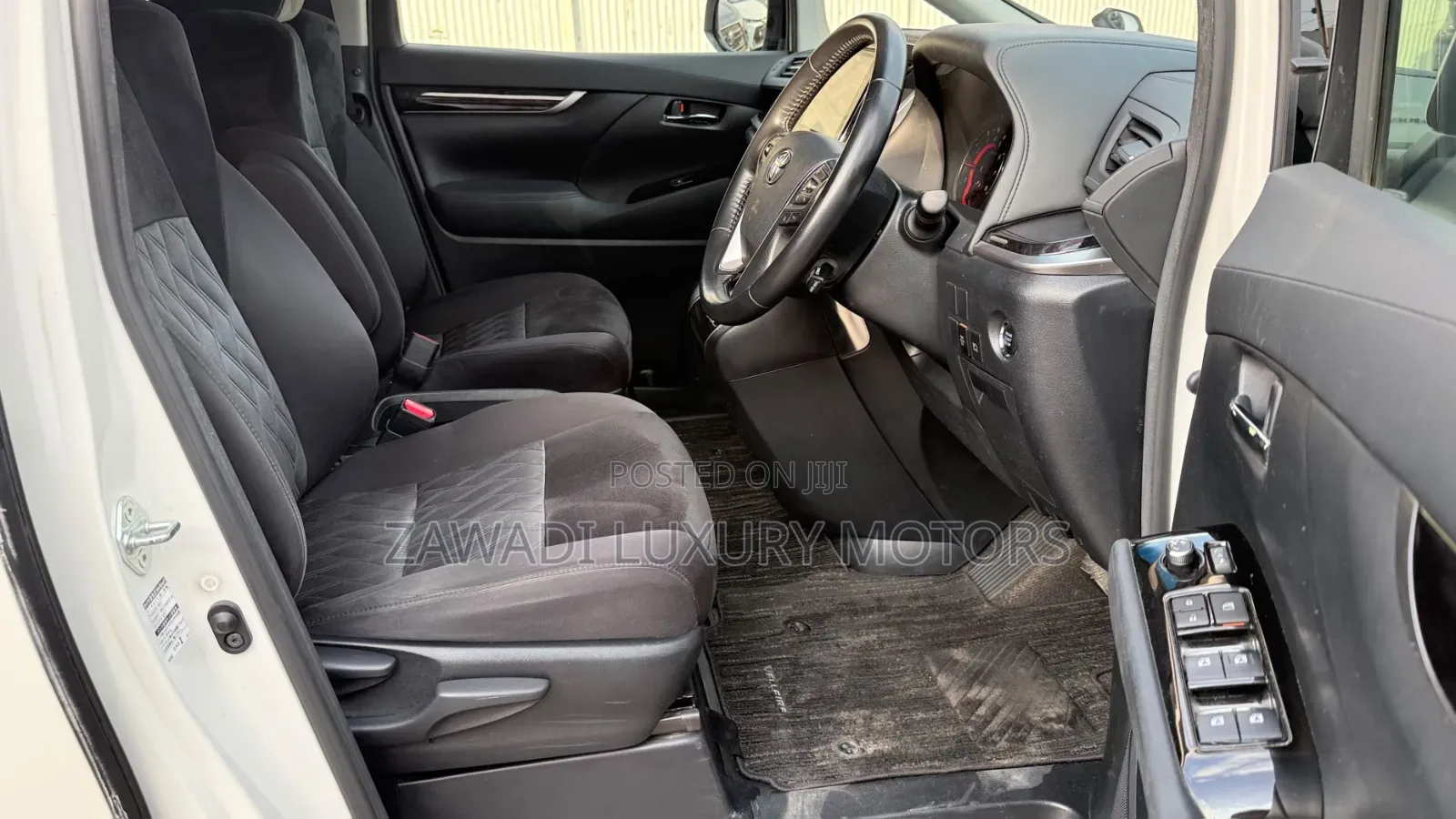 Toyota Vellfire 2019 White
