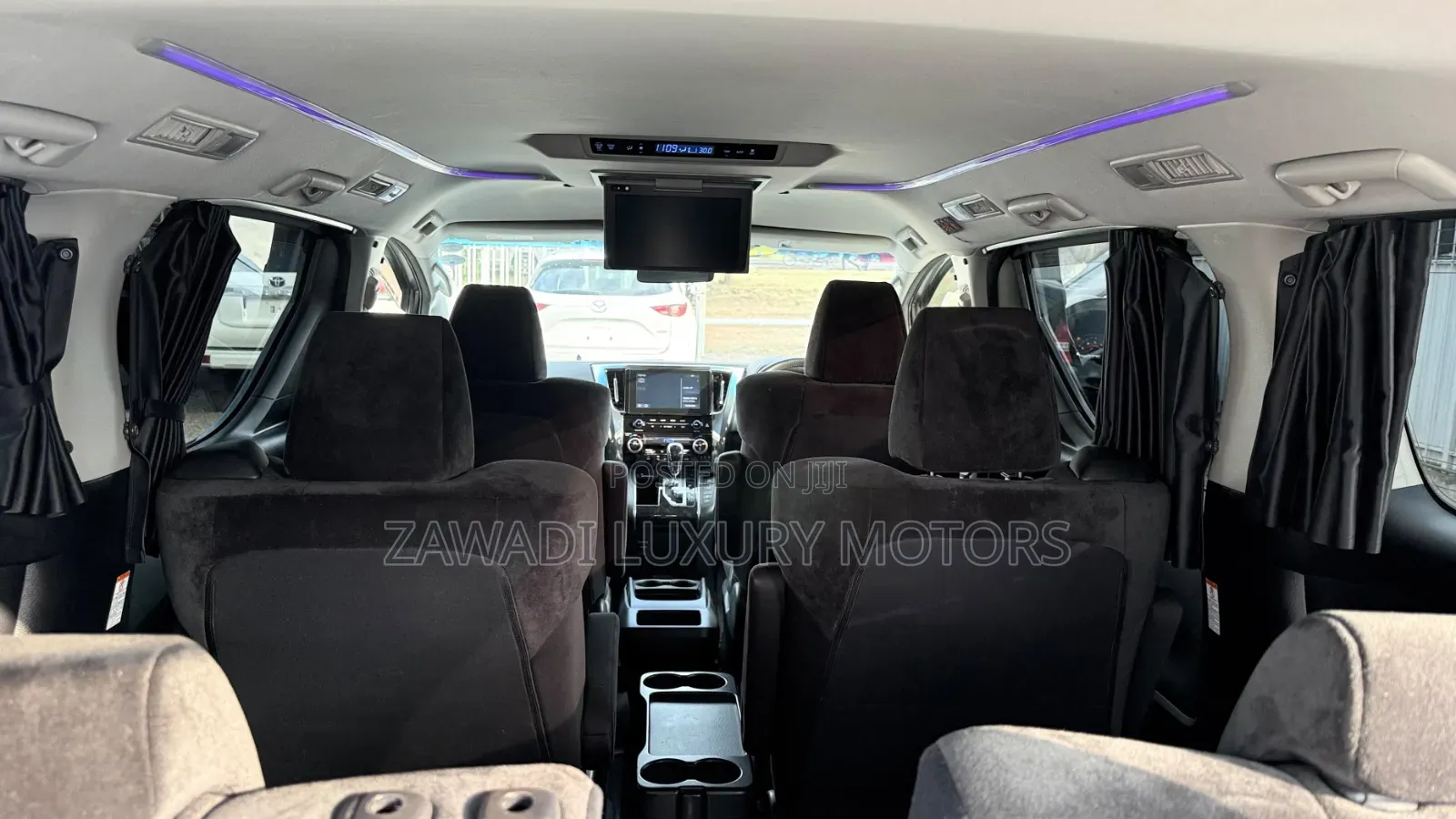 Toyota Vellfire 2019 White
